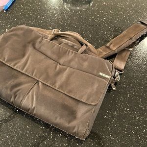 InCase black computer laptop carry bag with lots of pockets